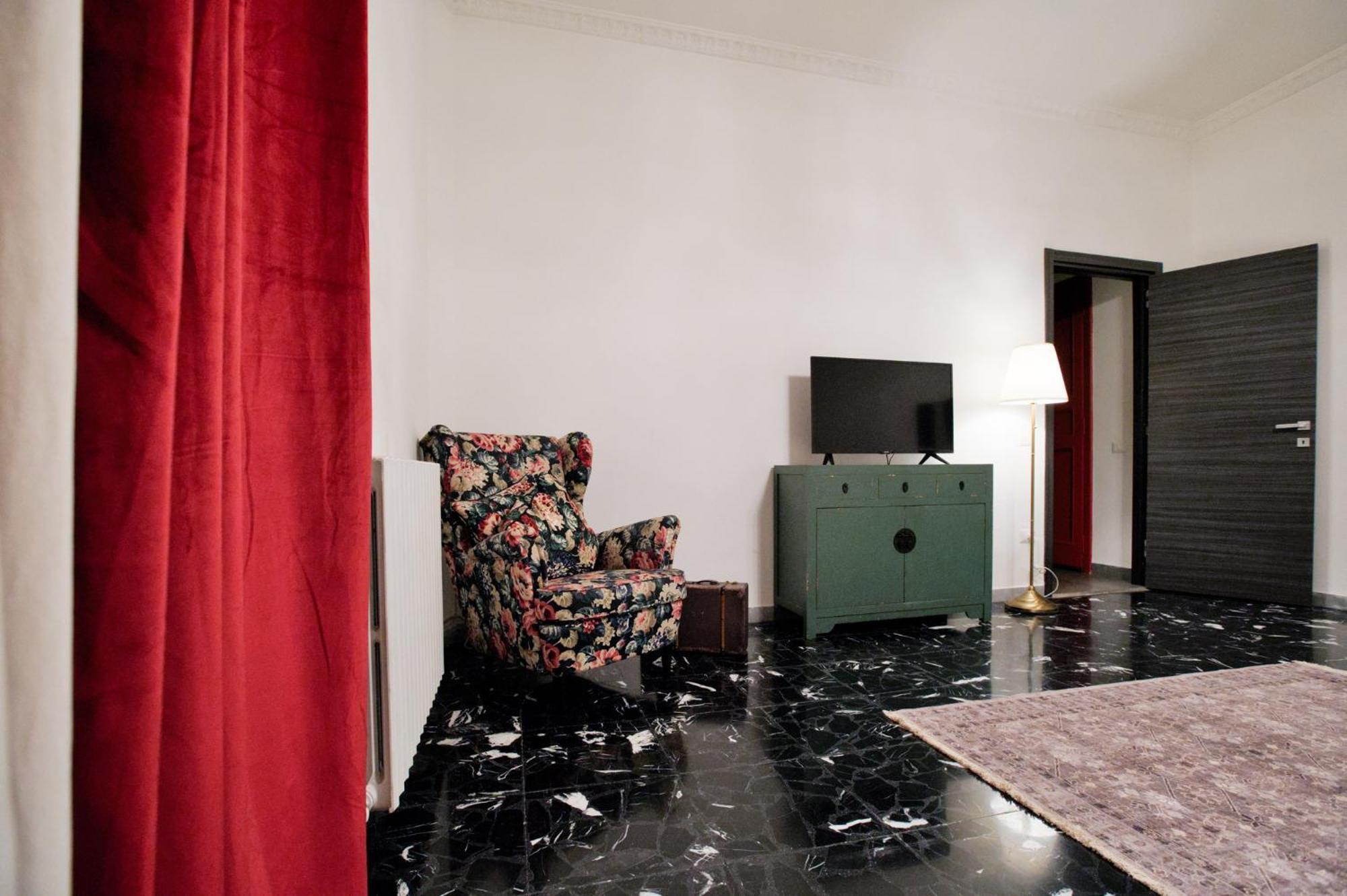 Ross House Apartment โนเชรา อินเฟอริโอเร ภายนอก รูปภาพ